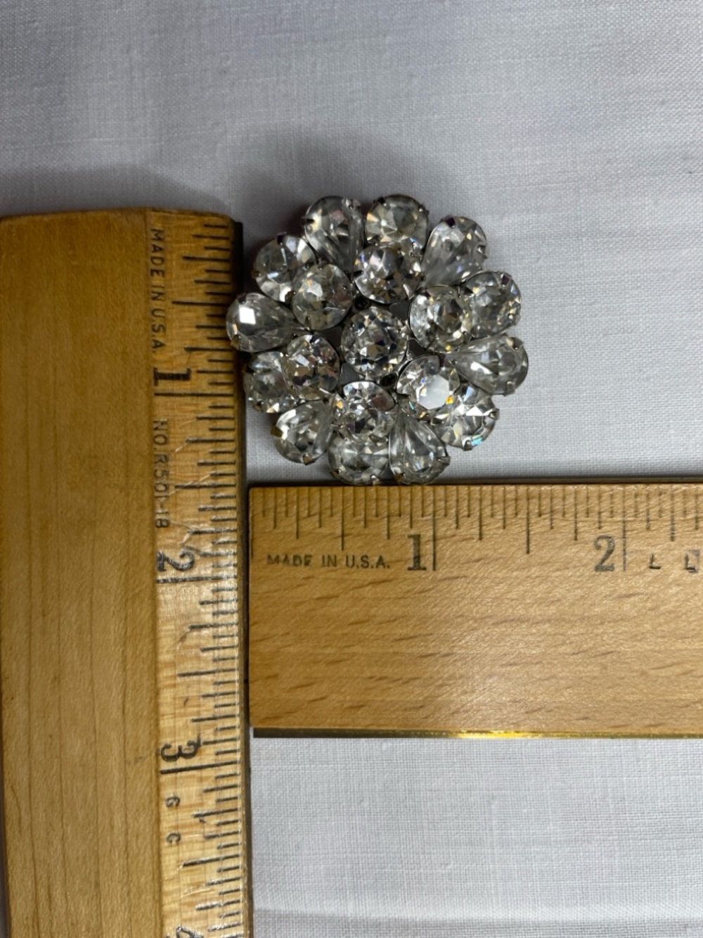 Vintage ALBERT WEISS Sparkling Clear Rhinestone Cluster Brooch - Picture 4 of 4